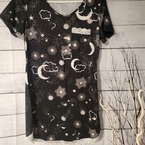 Woman's night gown size xs